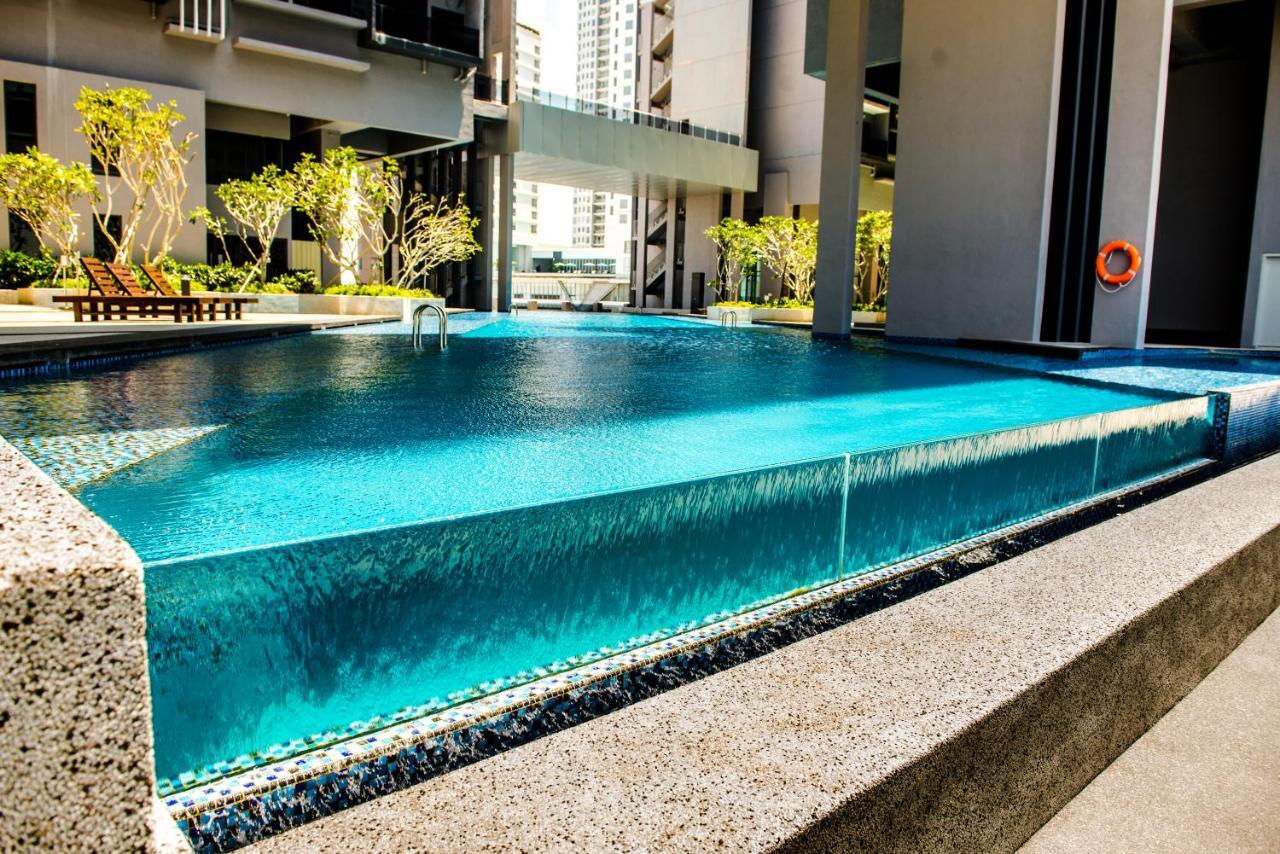 Imperio Residence With Private Bathtub By Lets Stay Malacca Exterior foto
